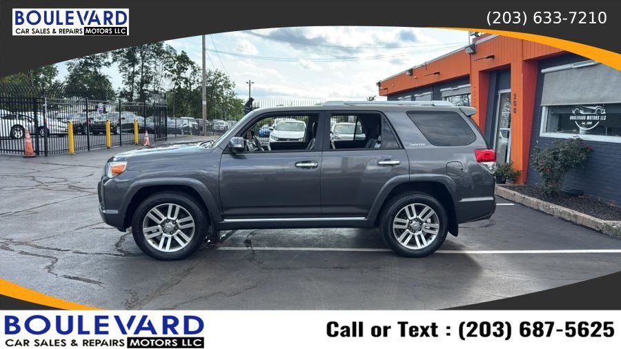 Used 2012 Toyota 4Runner Limited AWD/4WD image 4