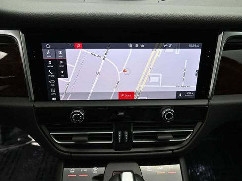 Certified 2023 Porsche Macan S AWD/4WD image 12