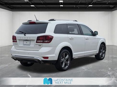 Used 2017 Dodge Journey Crossroad FWD image 5