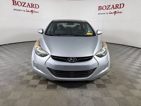 Used 2013 Hyundai Elantra Limited w/ Technology Pkg FWD image 3