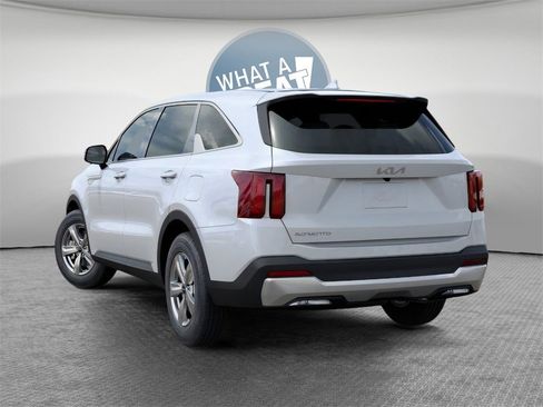 New 2026 Kia Sorento LX image 4