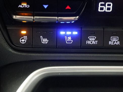 Used 2025 MAZDA CX-70 Plug-In Hybrid w/ Premium Plus image 25