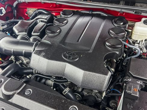 Used 2024 Toyota 4Runner TRD Off-Road Premium image 27