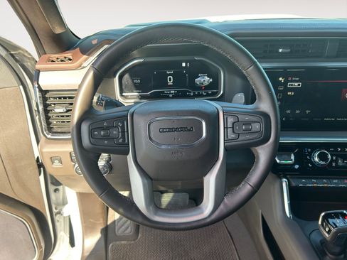 Used 2023 GMC Sierra 1500 Denali w/ Technology Package image 13
