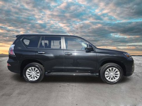 Certified 2023 Lexus GX 460 Premium w/ Premium Package AWD/4WD image 9