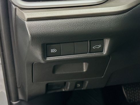 Used 2025 Toyota Grand Highlander AWD image 17