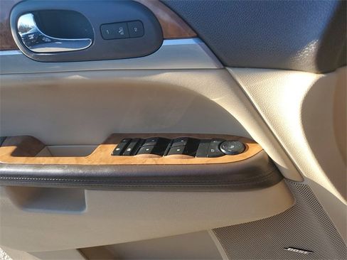 Used 2012 Buick Enclave Leather w/ Trailering Provision Package image 22