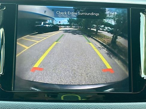 Used 2020 Chrysler Pacifica Touring-L Plus w/ S Appearance Package FWD image 14