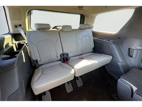 Used 2021 Ford Expedition Limited image 26