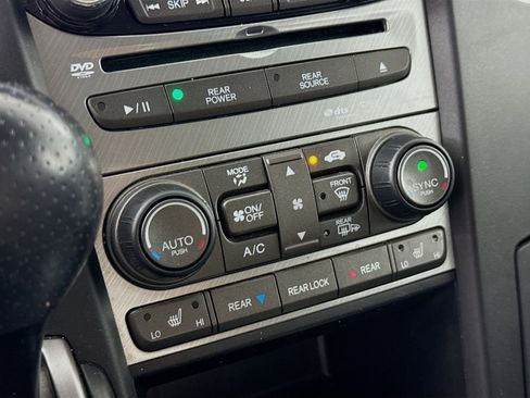 Used 2014 Honda Pilot Touring image 19