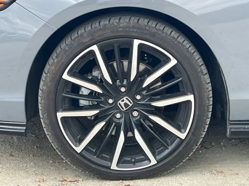 Used 2024 Honda Accord Touring image 12