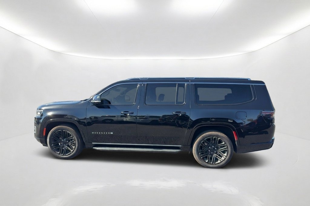 Used 2023 Jeep Wagoneer L 2WD w/ Convenience Group I image 9