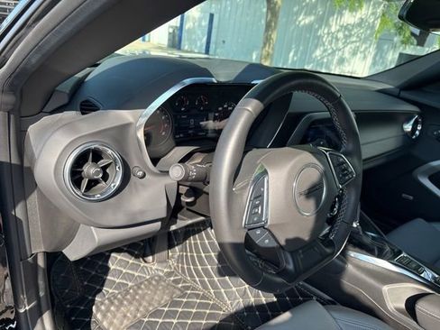 Certified 2023 Chevrolet Camaro LT w/ Technology Package RWD image 11