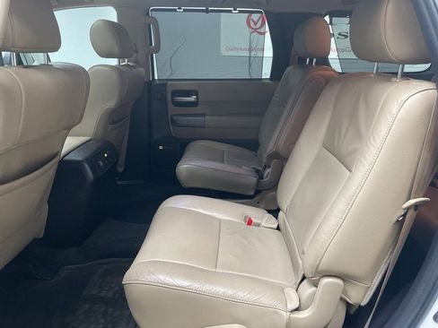 Used 2015 Toyota Sequoia Limited image 32