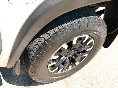Used 2024 Nissan Frontier PRO-4X w/ Technology Package AWD/4WD image 41