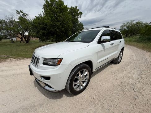 Used 2014 Jeep Grand Cherokee Summit AWD/4WD image 2