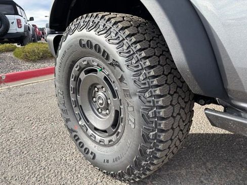 New 2025 Ford Bronco Badlands image 29