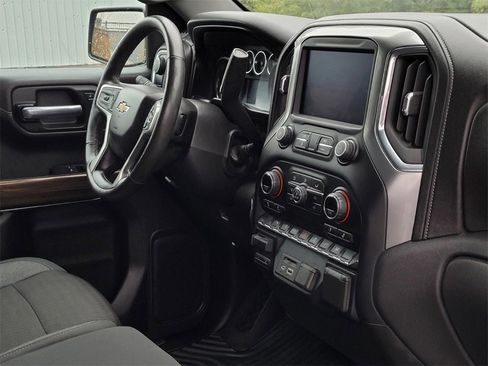 Used 2020 Chevrolet Silverado 1500 LT w/ Texas Edition image 9