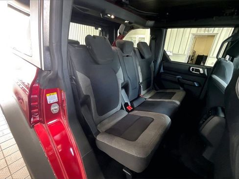 Used 2025 Ford Bronco Big Bend image 17