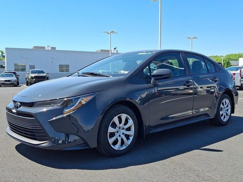 New 2026 Toyota Corolla LE FWD image 3