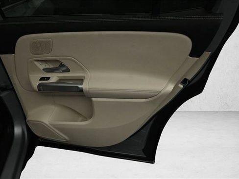 Certified 2026 Mercedes-Benz GLB 250 4MATIC image 26