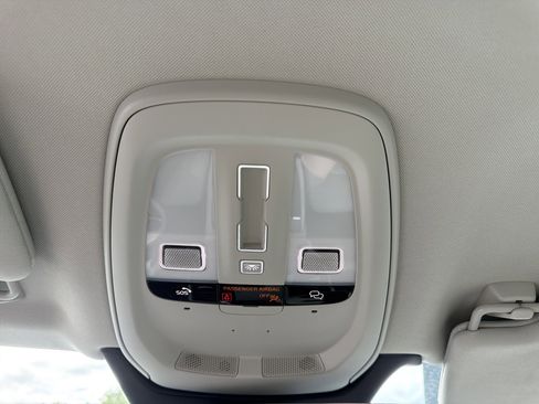 Certified 2023 Volvo XC90 B6 Core AWD/4WD image 29