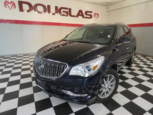 Used 2017 Buick Enclave Convenience image 1