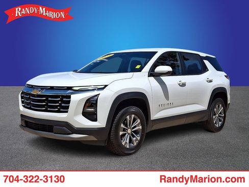 Used 2025 Chevrolet Equinox LT FWD image 1