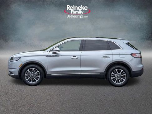 Used 2021 Lincoln Nautilus Reserve AWD/4WD image 9