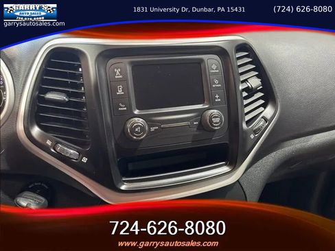 Used 2016 Jeep Cherokee Sport image 16