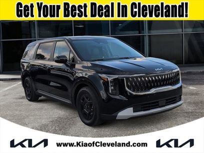 Used 2025 Kia Carnival