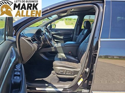Used 2023 Buick Enclave Avenir w/ Avenir Technology Package FWD image 18