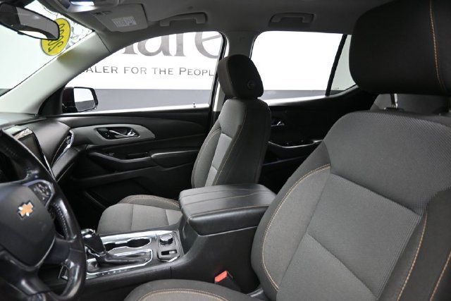 Used 2020 Chevrolet Traverse LT FWD image 17