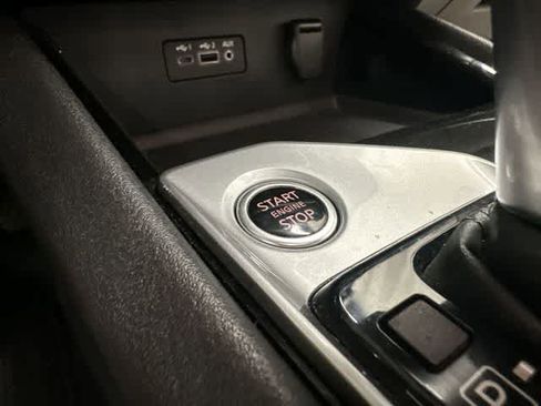 Used 2024 Nissan Altima 2.5 SV FWD image 10