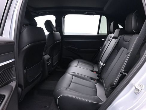 Used 2025 Jeep Wagoneer S Limited AWD/4WD image 14