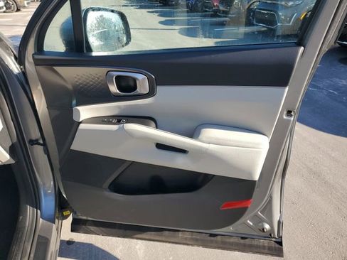 New 2025 Kia Sorento EX image 36