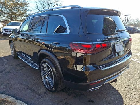 Used 2026 Mercedes-Benz GLS 450 4MATIC image 4
