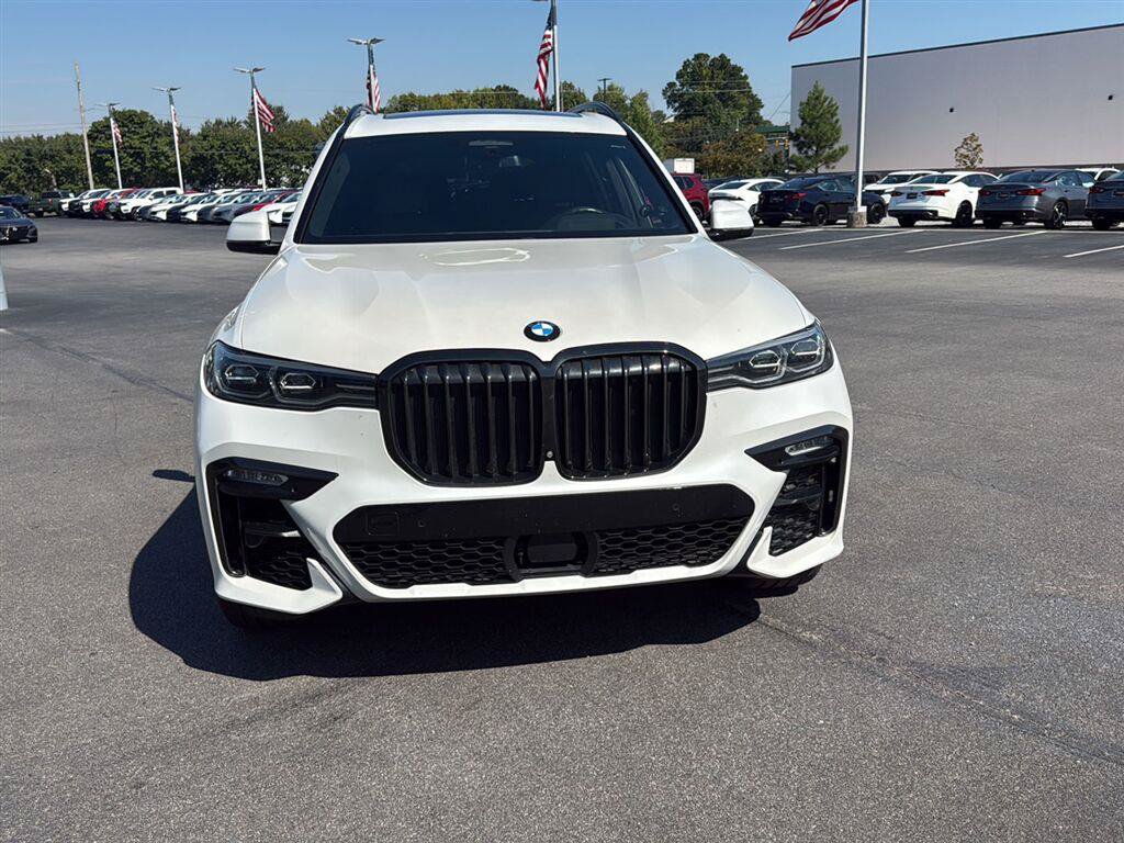 Used 2019 BMW X7 xDrive50i w/ M Sport Package AWD/4WD image 12