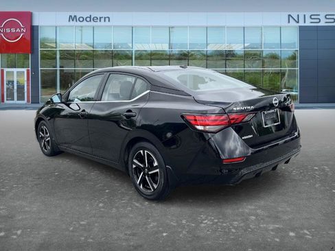 Certified 2025 Nissan Sentra SV FWD image 7
