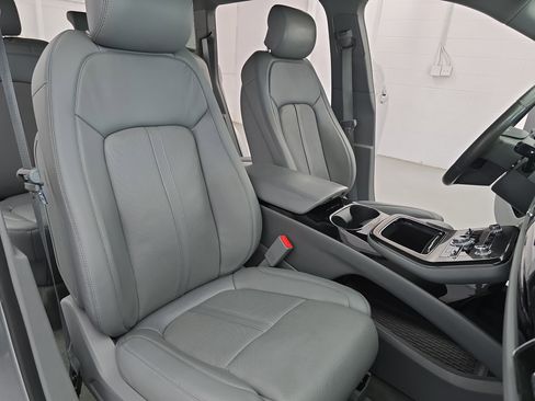Used 2023 Lincoln Nautilus Reserve w/ Equipment Group 201A AWD/4WD image 10