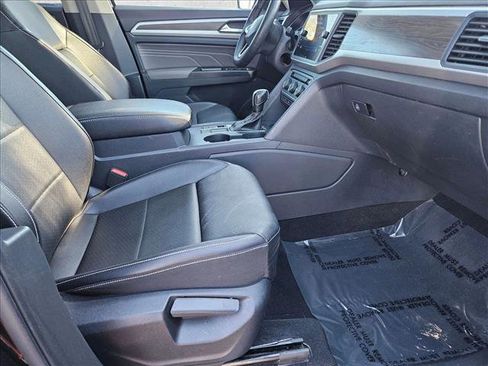 Used 2021 Volkswagen Atlas SE FWD image 21