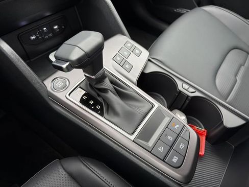 New 2026 Kia Sportage SX FWD image 15
