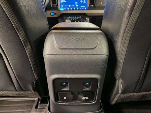 Used 2022 Ford Bronco Wildtrak AWD/4WD image 25