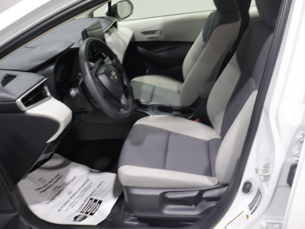 Used 2024 Toyota Corolla LE w/ LE Convenience Package FWD image 10
