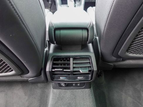 Used 2025 Audi Q3 2.0T Premium w/ Black Optic Sport Package image 27