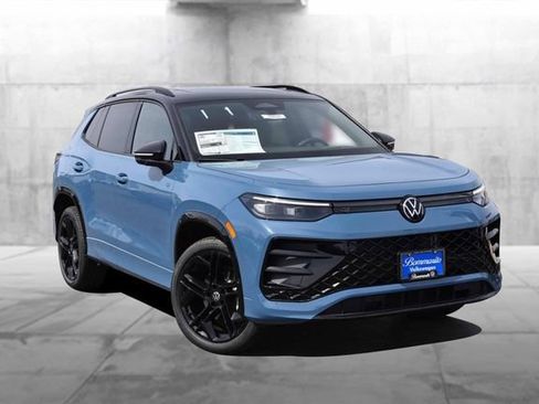 New 2026 Volkswagen Tiguan SE R-Line AWD/4WD image 2