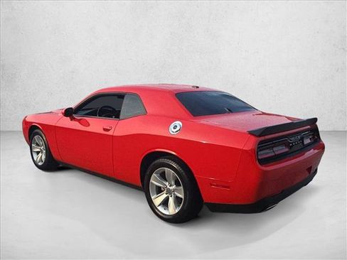 Used 2023 Dodge Challenger SXT RWD image 8