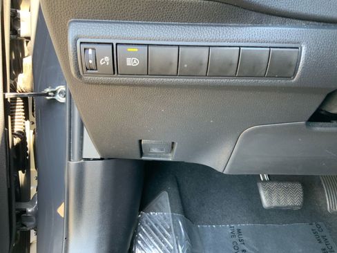 Used 2024 Toyota Corolla LE FWD image 23