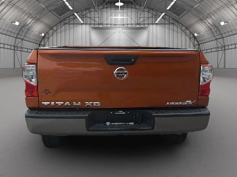Used 2019 Nissan Titan PRO-4X AWD/4WD image 6