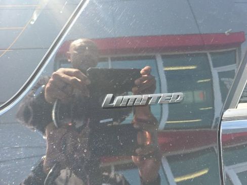 Used 2019 Toyota 4Runner Limited image 12